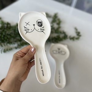 جا قاشقی کنار گازی گربه